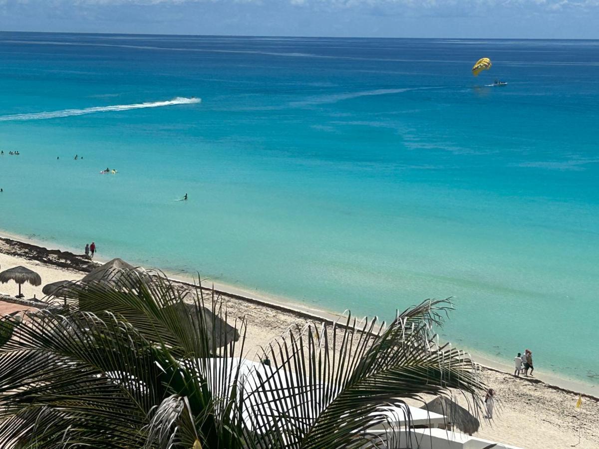 Solymar Beach Condos Cancún Esterno foto